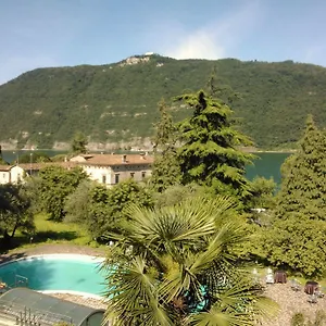 Hotel Bredina